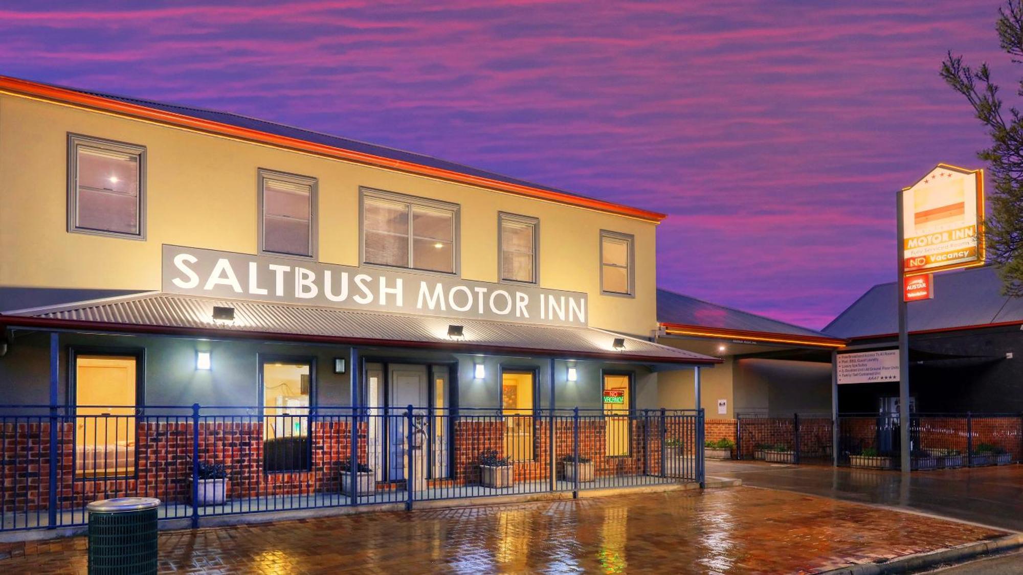 The Saltbush Motor Inn Hay Exterior foto